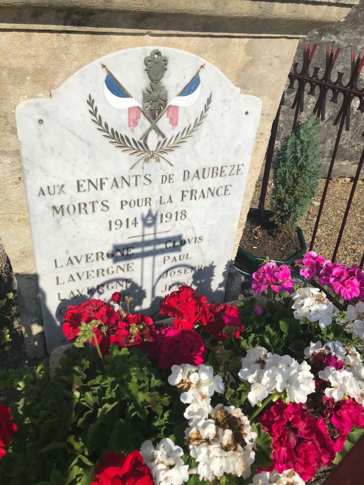 Plaque monument aux morts