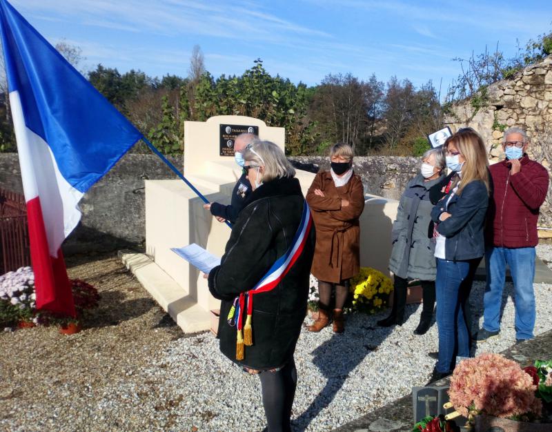 Lecture du discours pour la cérémonie du 11 Novembre